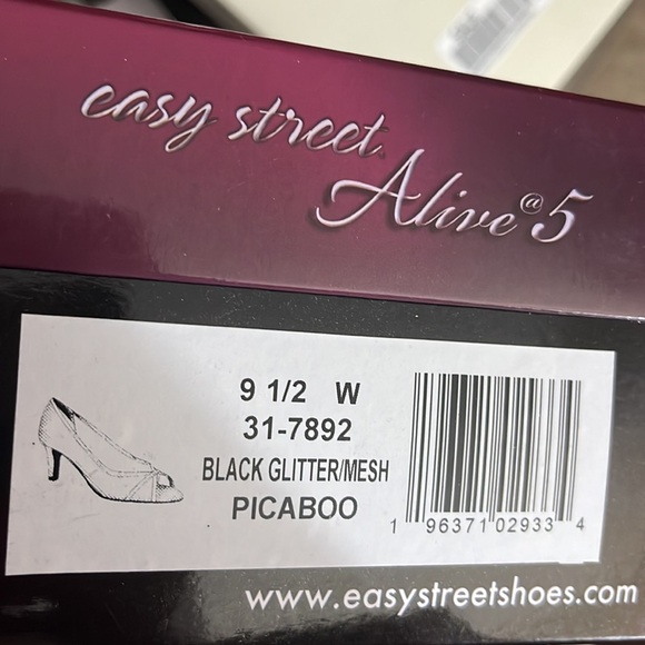 Easy Street Womens Picaboo Stiletto Heel Pumps - Picture 8 of 8